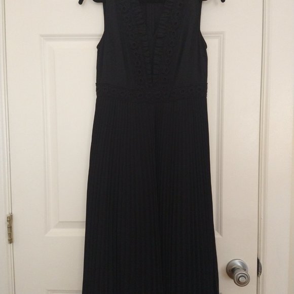 "Elegant Ann Taylor Size 0P Black Midi Dress - Pleated Skirt, Ruffled Trim, NWOT - Picture 6 of 8